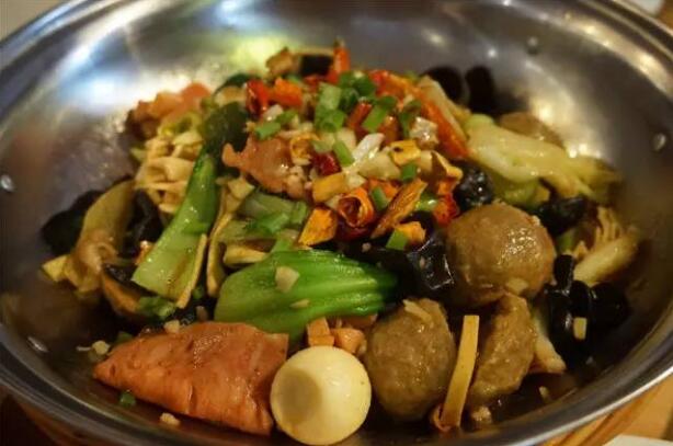廣州超贊的午飯，都被這家食堂承包了